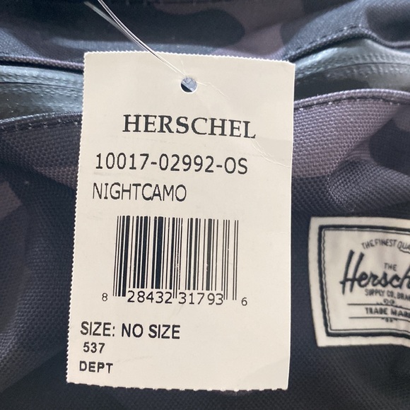 Herschel Night Camo Seventeen - Picture 2 of 5